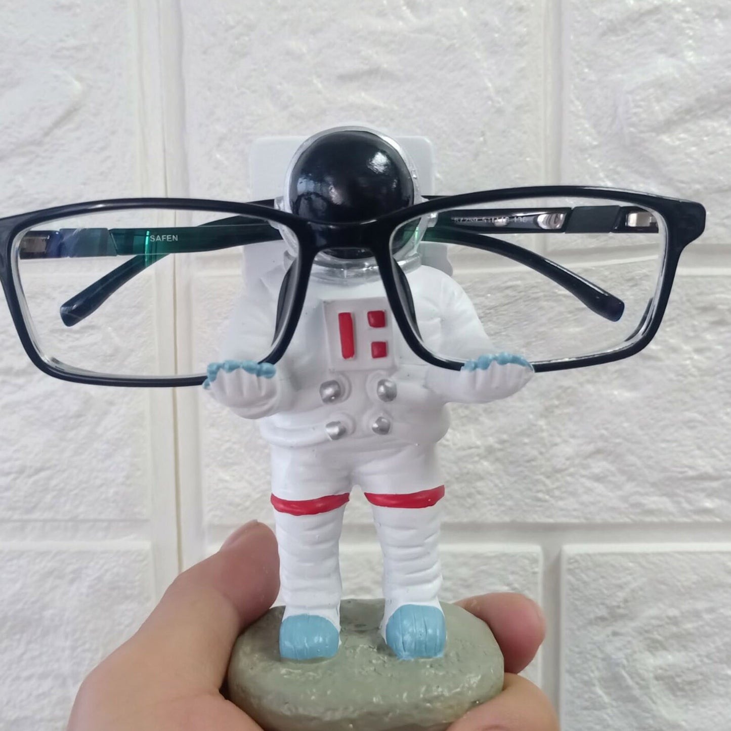 Glasses Frame Display Stand Flat Bottom Spaceman Bracket Holder Resin Crafts Decoration